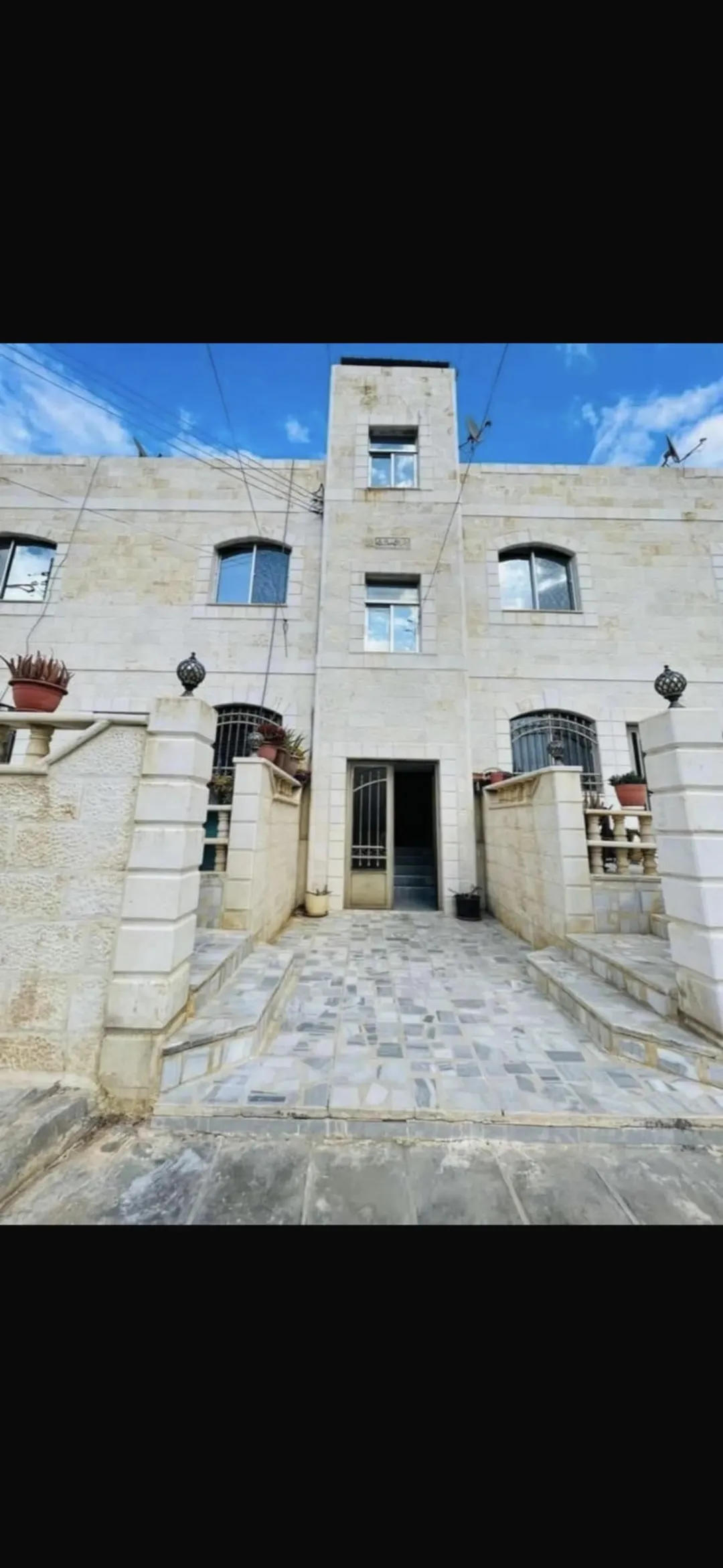 عمارة سكنية فاخرة للبيع في ضاحية الأميرة هيا – الزرقاء