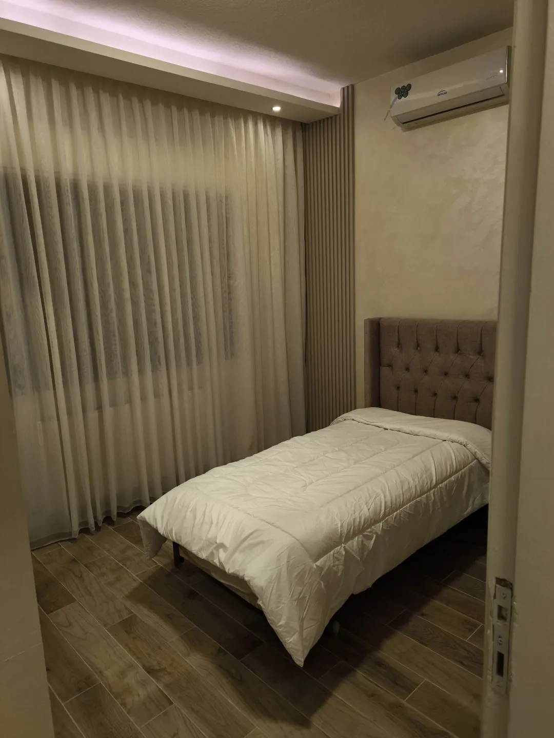شقة مفروشة ساحرة للإيجار السنوي في دير غبار – عمان الاردن | ID 612073