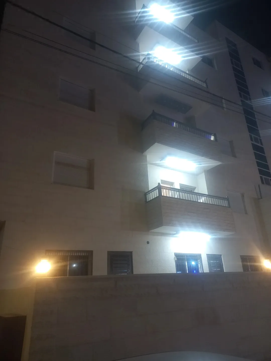 شقق سكنية جديدة للبيع في ضاحية المدينة المنورة