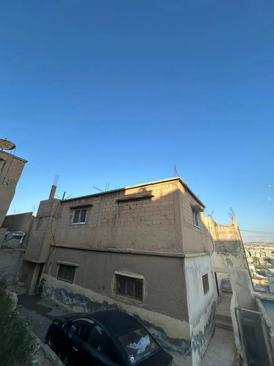 عمارة سكنية للبيع في الزرقاء – عوجان