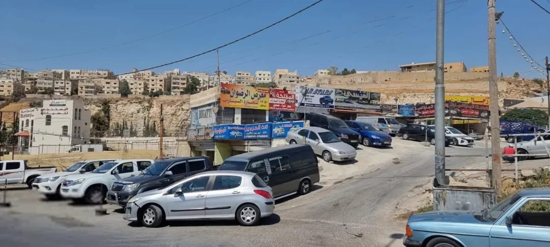 مجمع تجاري للبيع فرصه استثماريه رائعه