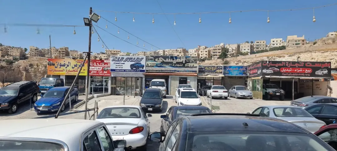 مجمع تجاري للبيع فرصه استثماريه رائعه