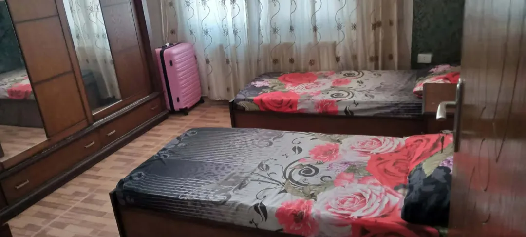 شقة مفروشة فاخرة للإيجار في منطقة الجاردنز