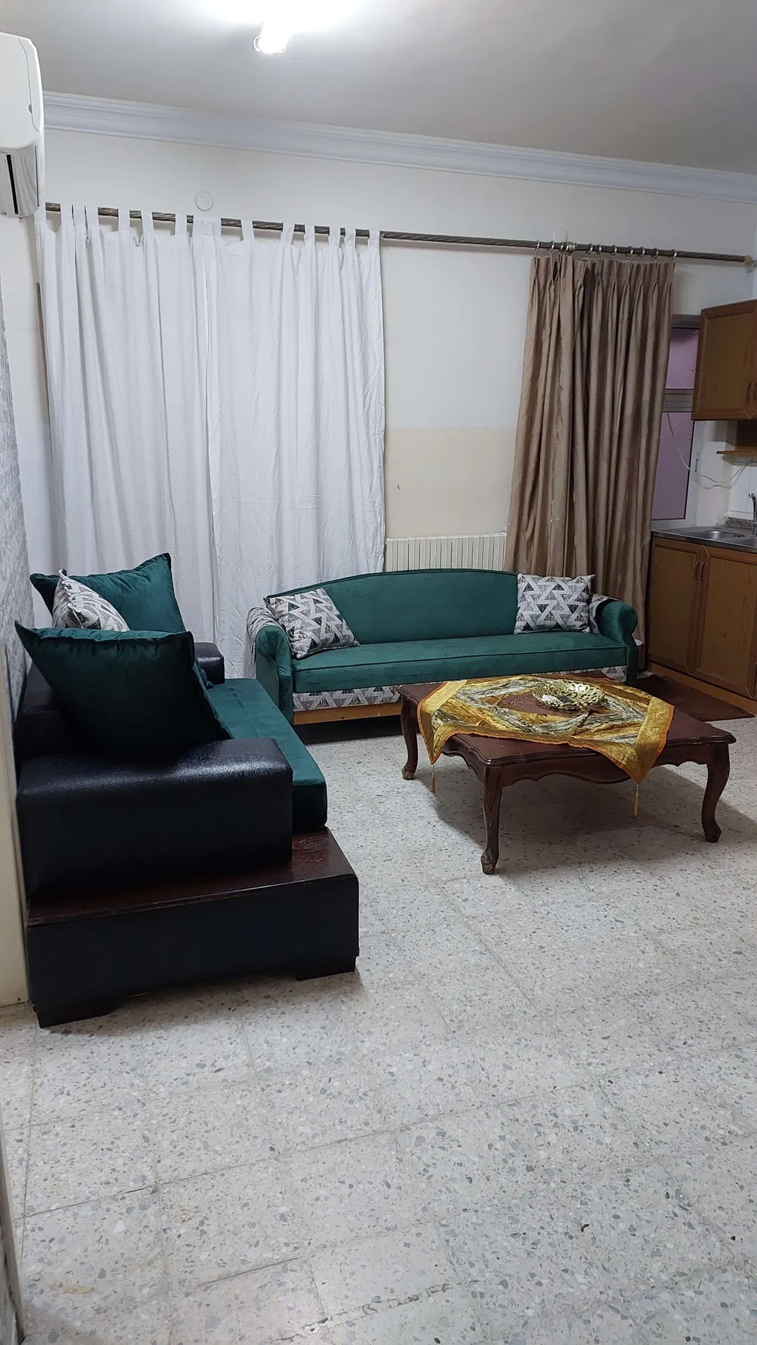 شقة مفروشة فاخرة في المدينة الرياضية غرفتي نوم للعائلات – عمان الاردن | ID 708452