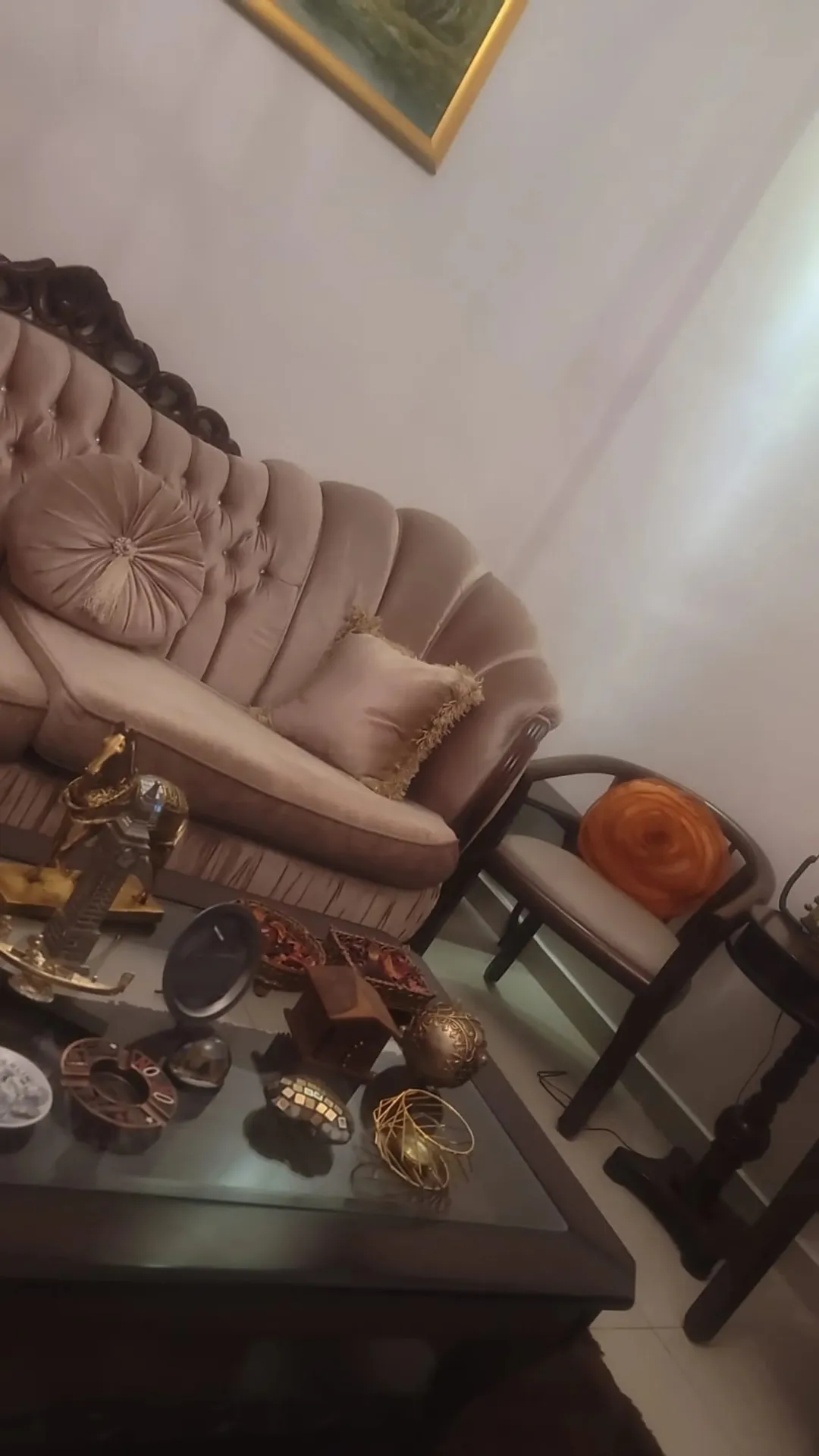 شقة للبيع بالقرب من وزارة الصحة طابق ثاني