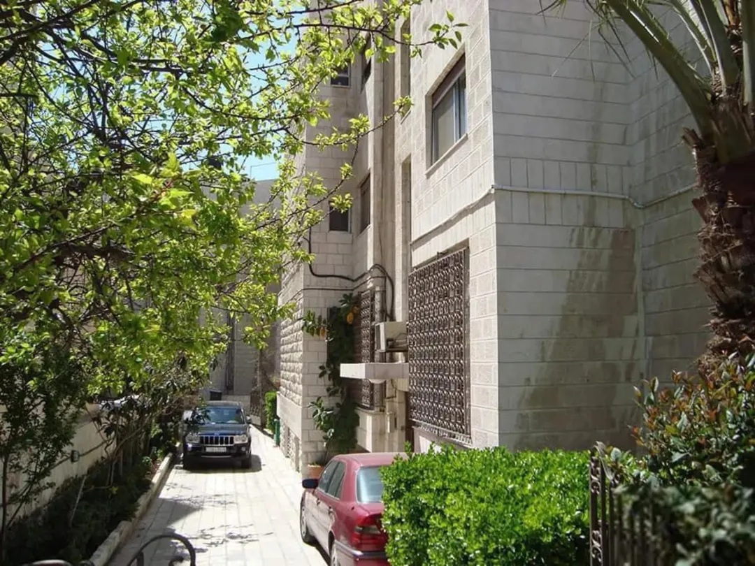 عمارة للبيع أو للإيجار تنظيم تجاري مكاتب وعيادات
