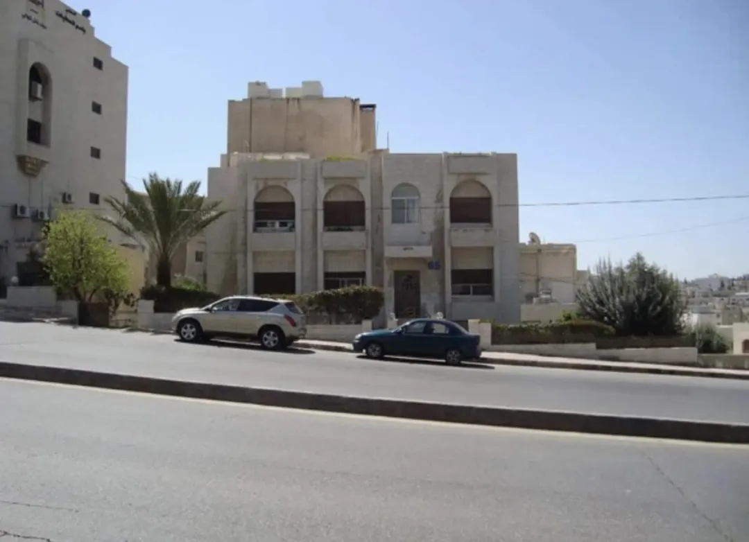 عمارة للبيع أو للإيجار تنظيم تجاري مكاتب وعيادات