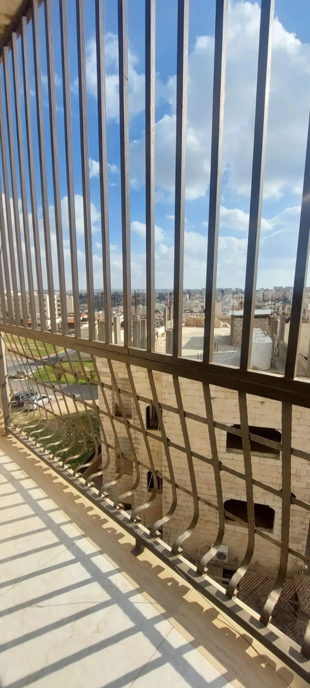 شقة للبيع في طبربور ضاحية الصفا دور ثاني