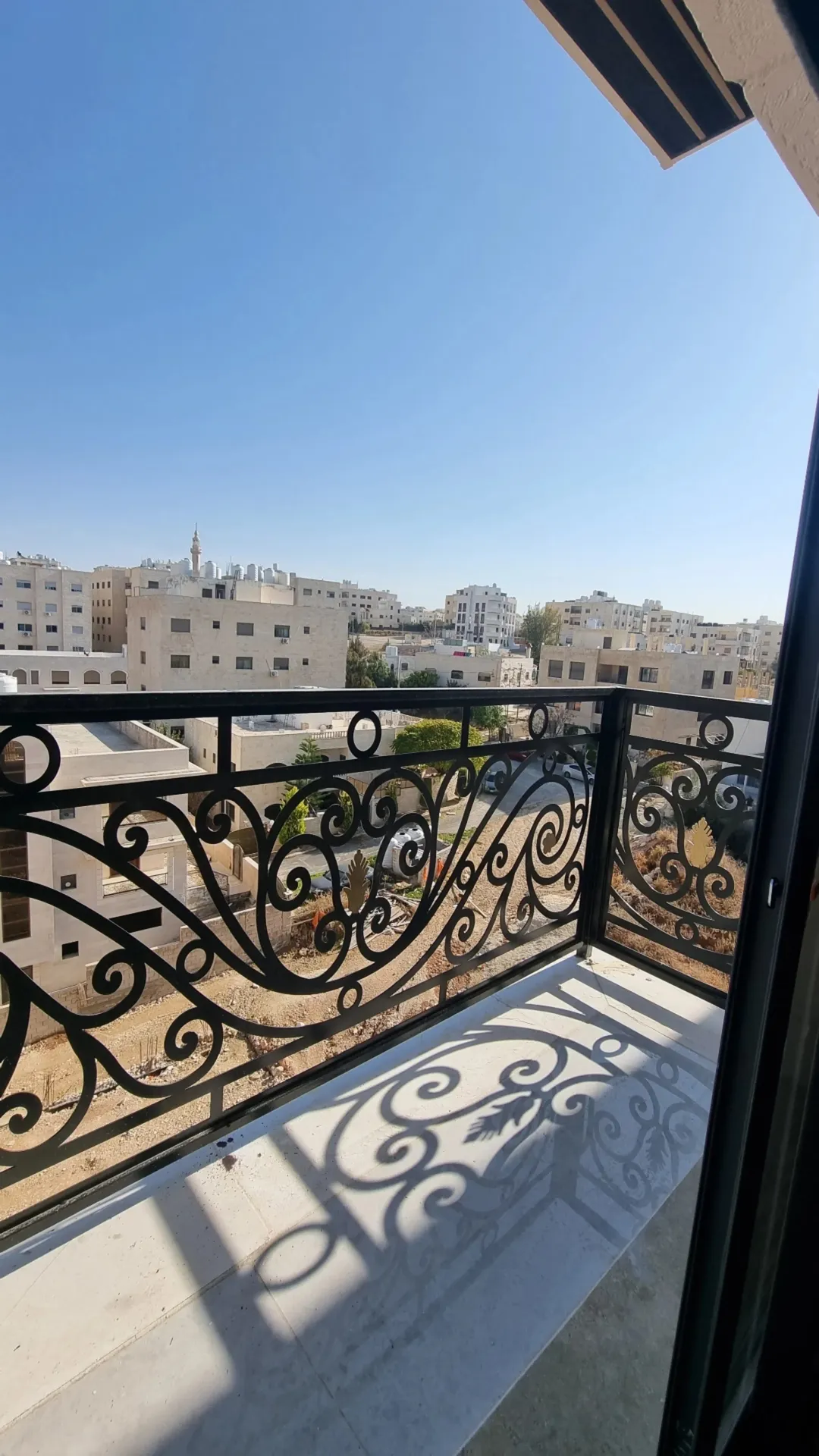شقق فاخرة للبيع في شفا بدران بالقرب من الأكاديمية البحرية