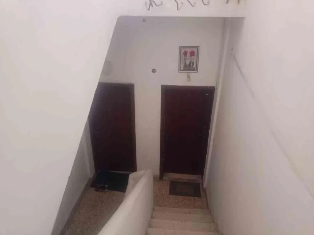 عمارة سكنية في الهاشمي الشمالي