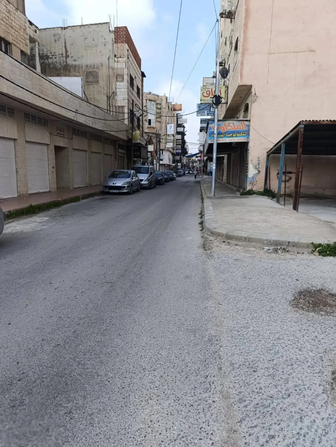قطعة ارض تجارية مميزة للبيع