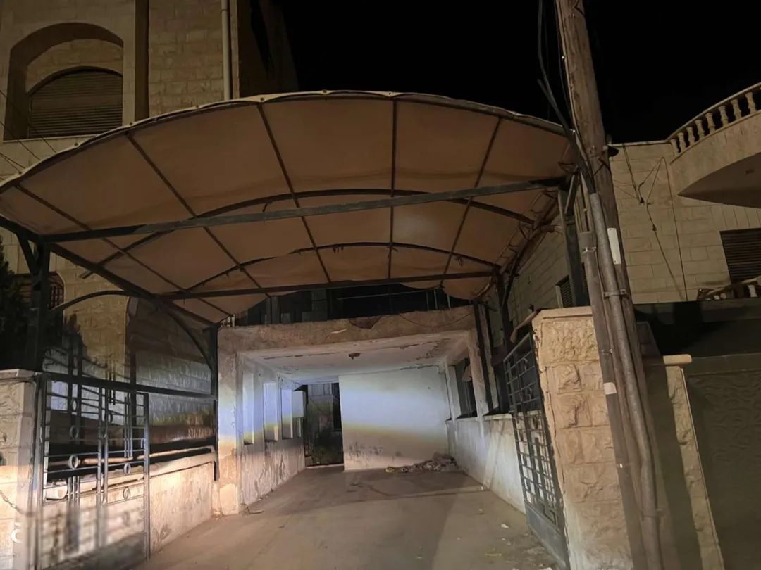 شقة أرضية فاخرة مفروشة للإيجار في الجبيهة عمّان – عمان الاردن | ID 623994