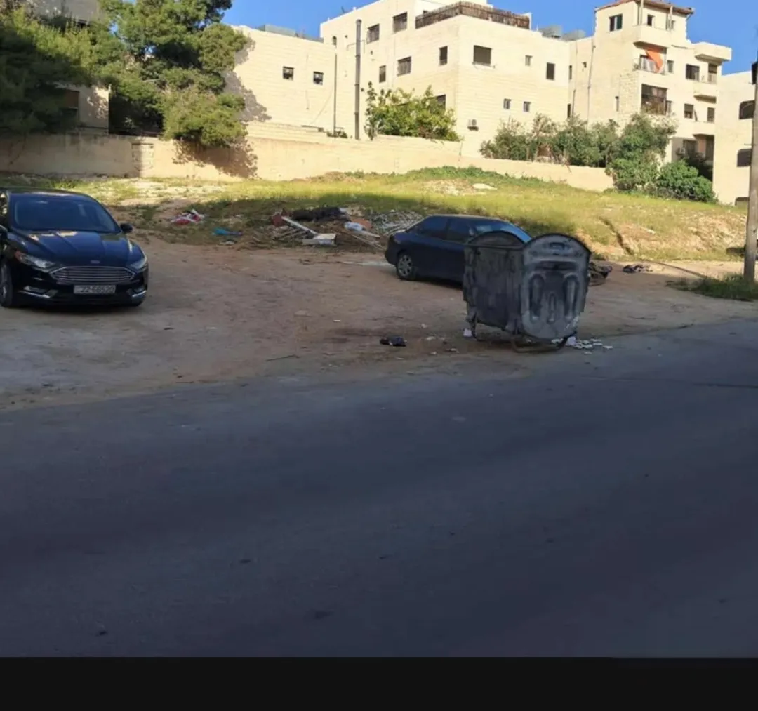 أرض سكنية للبيع في ضاحية الحاج حسن بمساحة 535 متر مربع