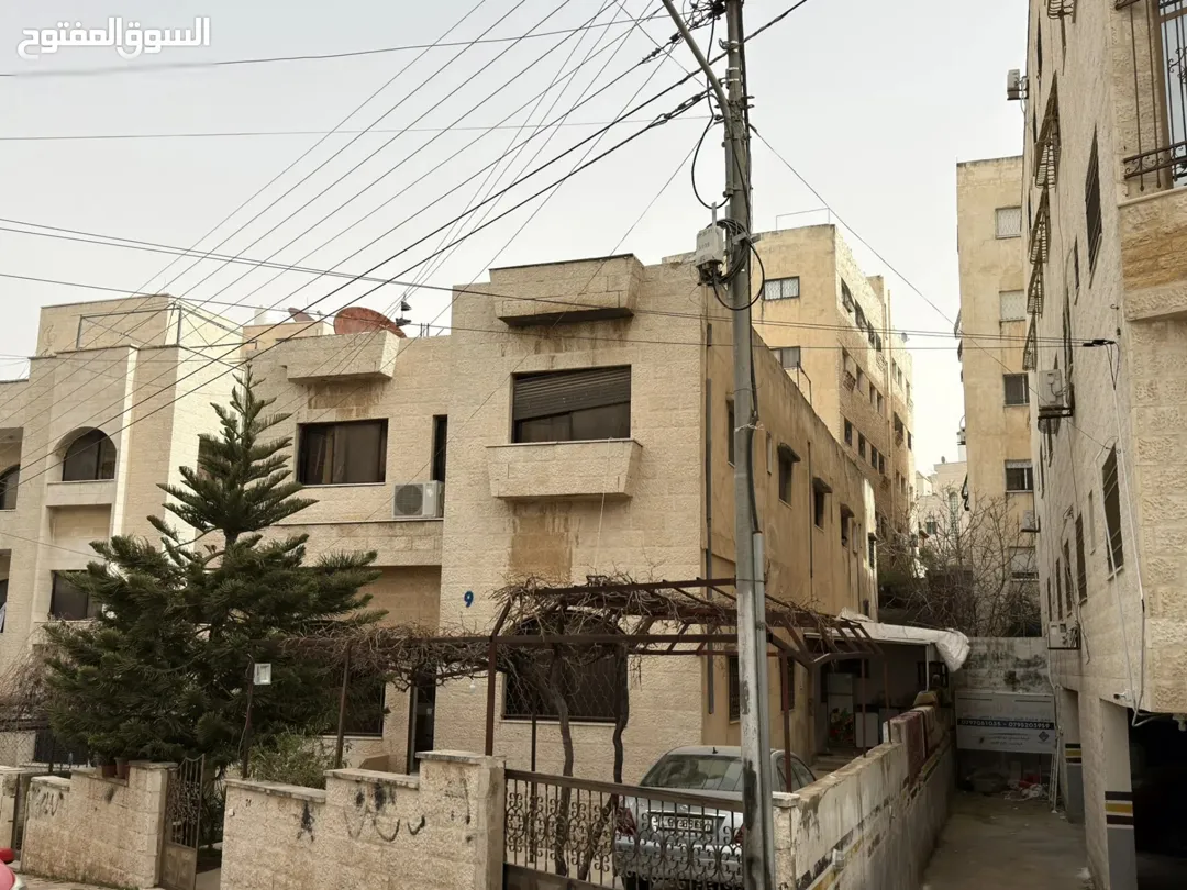 شقة للبيع في عمارة فاخرة