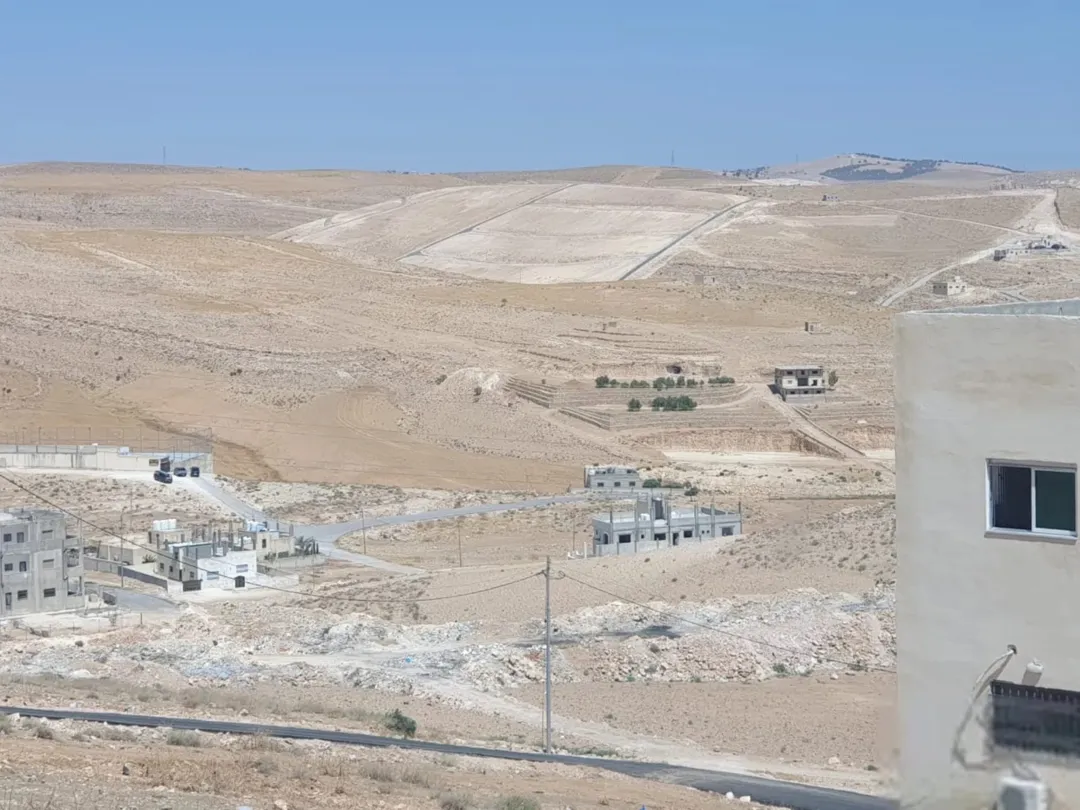 فرصة استثمارية أرض مميزة للبيع في جريبا ضاحية المدينة على شارعين تجاريين بسعر لا يُقاوم
