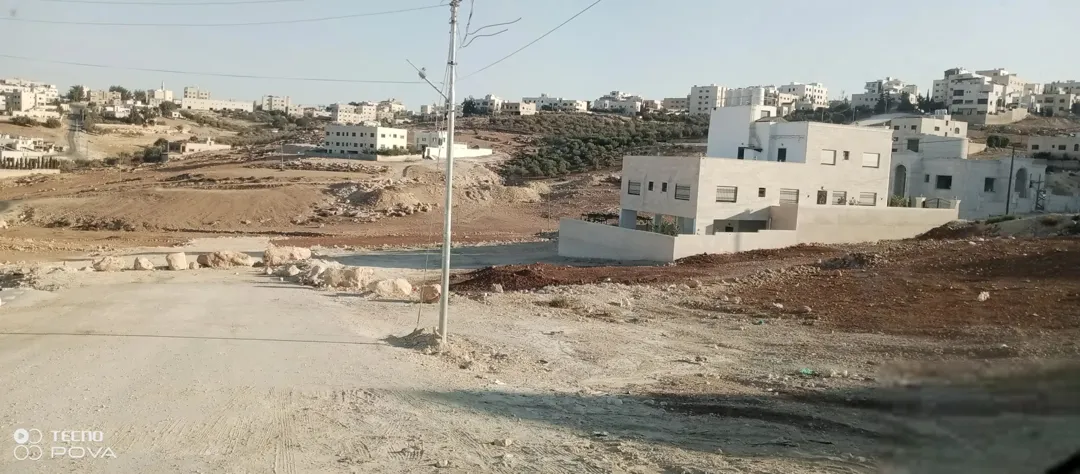 أرض للبيع في شفا بدران مميزه جدا منطقة فلل تصلح لبناء فيلا