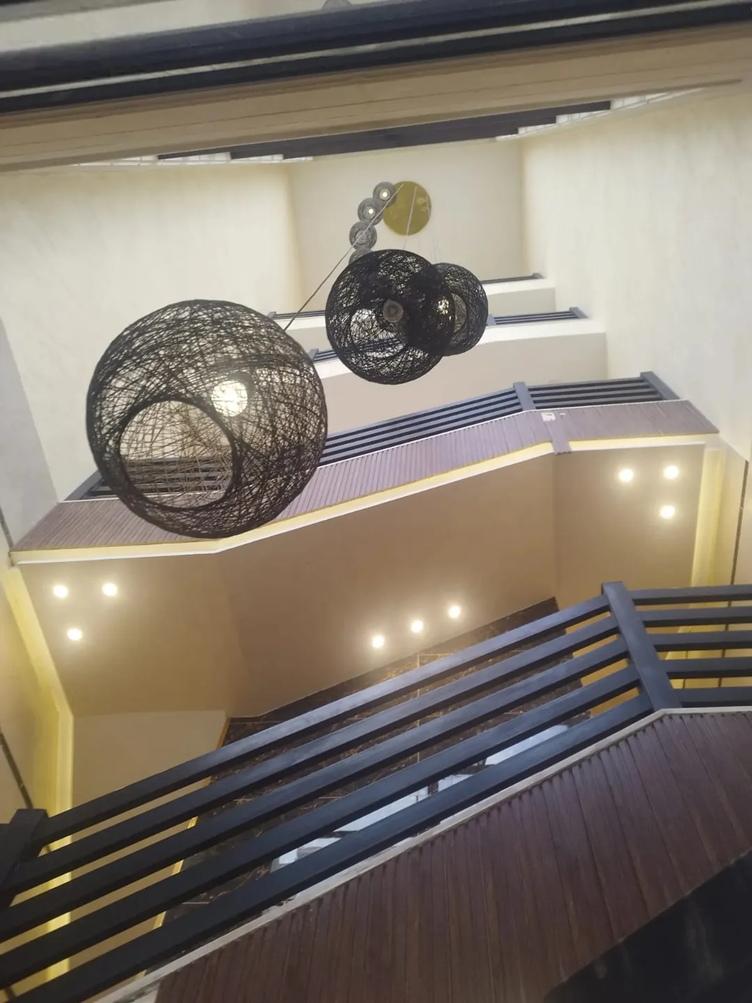 شقة مميزة للبيع في عرقوب خلدا