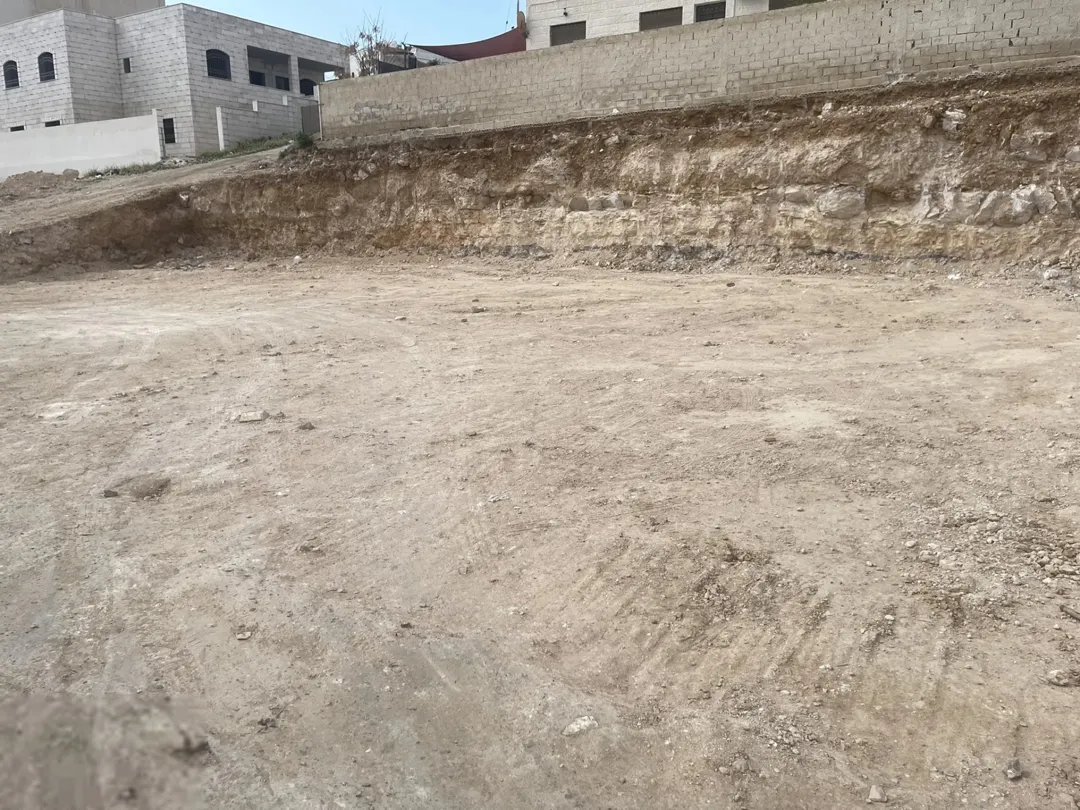 قطعة ارض مميزة /ضاحية المدينة المنورة
