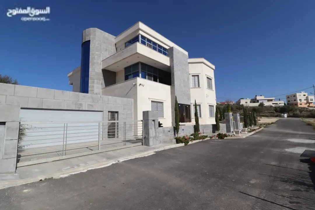 (1)ارض للبيع في بدر الجديدة حوض الميسر 750م الارض على شارعين مرتفعة و مميزة