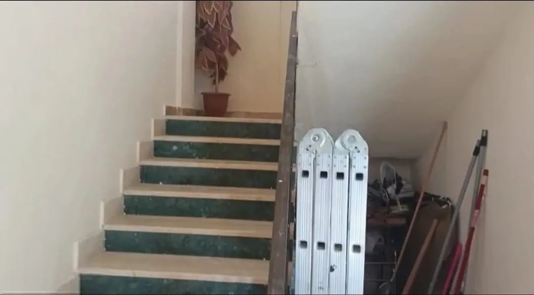 شاليه للبيع لقطه بسعر 65 الف. مطل ومرتفع اطلاله خرفيه على ثلاث شوارع