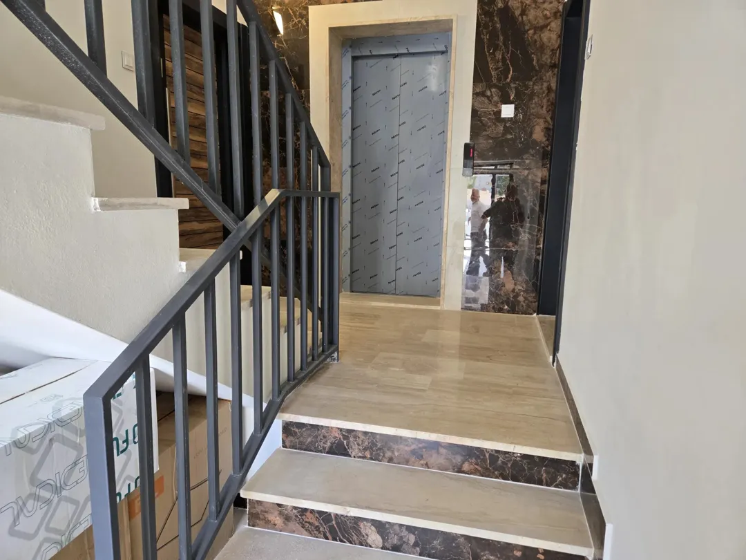 شقق فاخرة جديدة للبيع في منطقة الثامنة – إسكان عصري بتصميم مميز