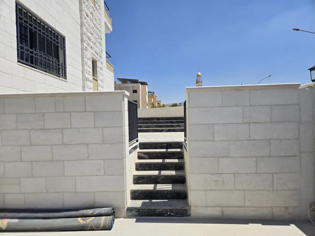 شقق فاخرة جديدة للبيع في منطقة الثامنة – إسكان عصري بتصميم مميز