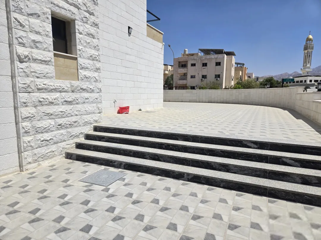 شقق فاخرة جديدة للبيع في منطقة الثامنة – إسكان عصري بتصميم مميز