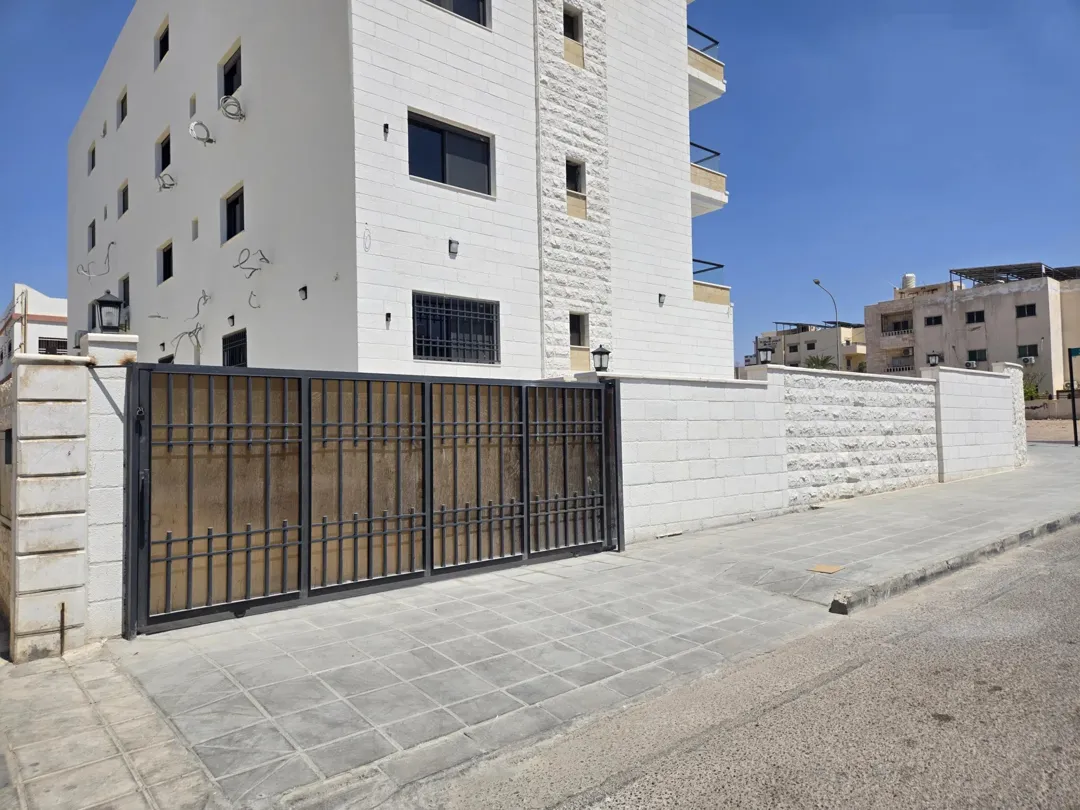 شقق فاخرة جديدة للبيع في منطقة الثامنة – إسكان عصري بتصميم مميز