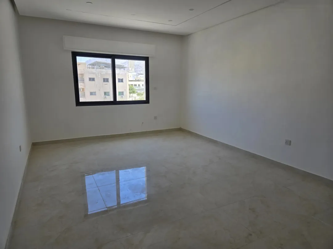 شقق فاخرة جديدة للبيع في منطقة الثامنة – إسكان عصري بتصميم مميز