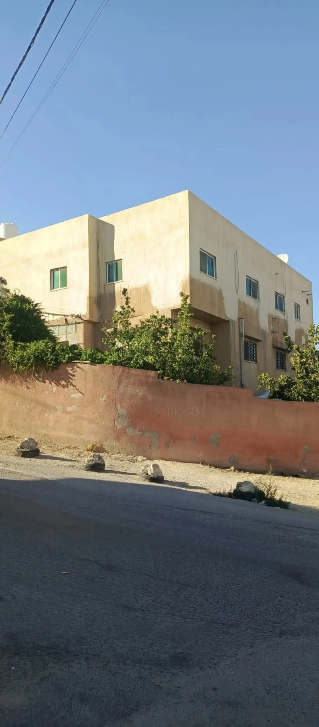 منزل واسع للبيع في الرصيفة – الزرقاء