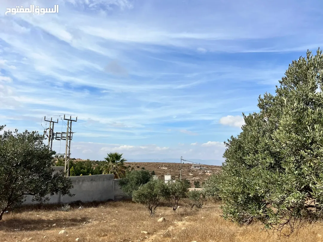أرض على مرتفعات بإطلالة على عمان وجرش والسلط وعجلون