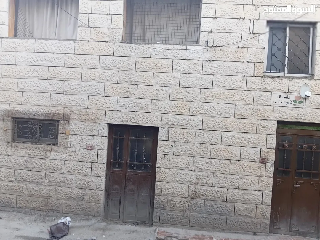 بيت للبيع في منطقة الوحدات – عمان