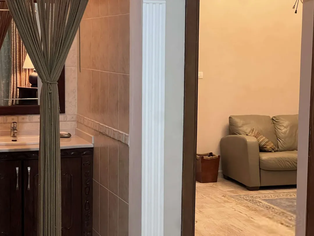 شقة فاخرة مفروشة للإيجار في ضاحية الرشيد موقع متميز – عمان الاردن | ID 573127