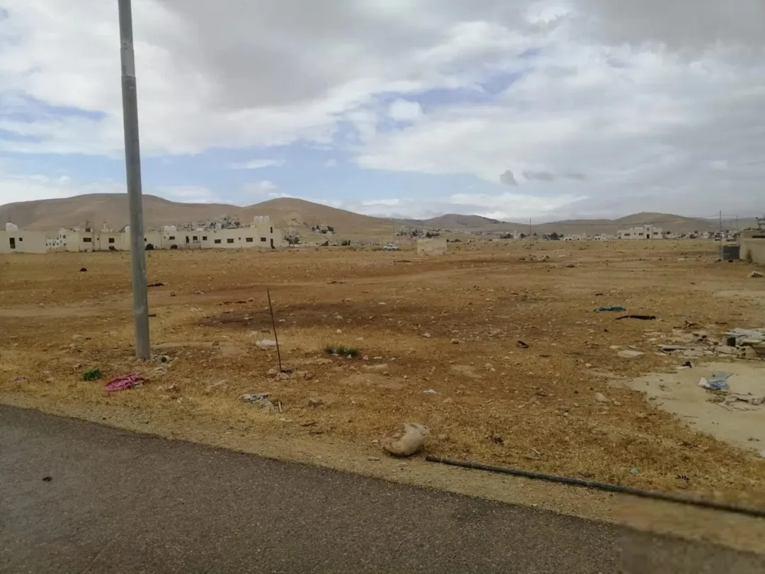 قطعة أرض سكنية للبيع في أبو الزيغان – الزرقاء
