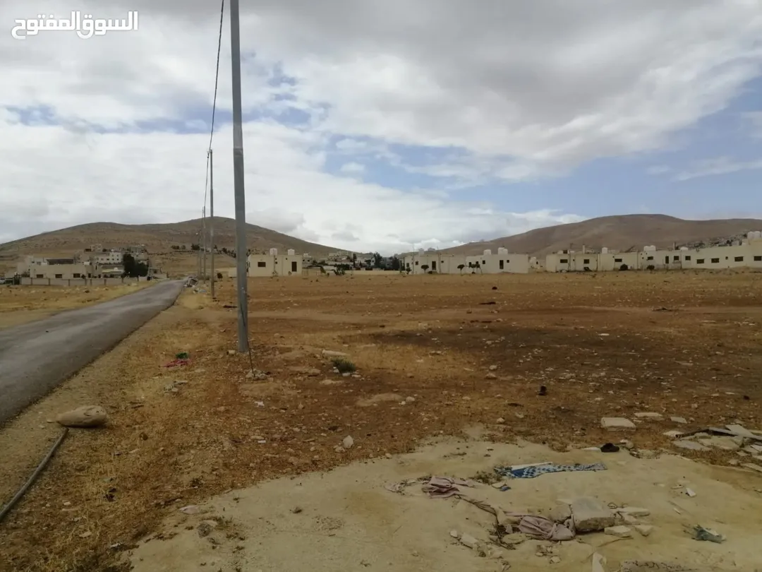قطعة أرض سكنية للبيع في أبو الزيغان – الزرقاء