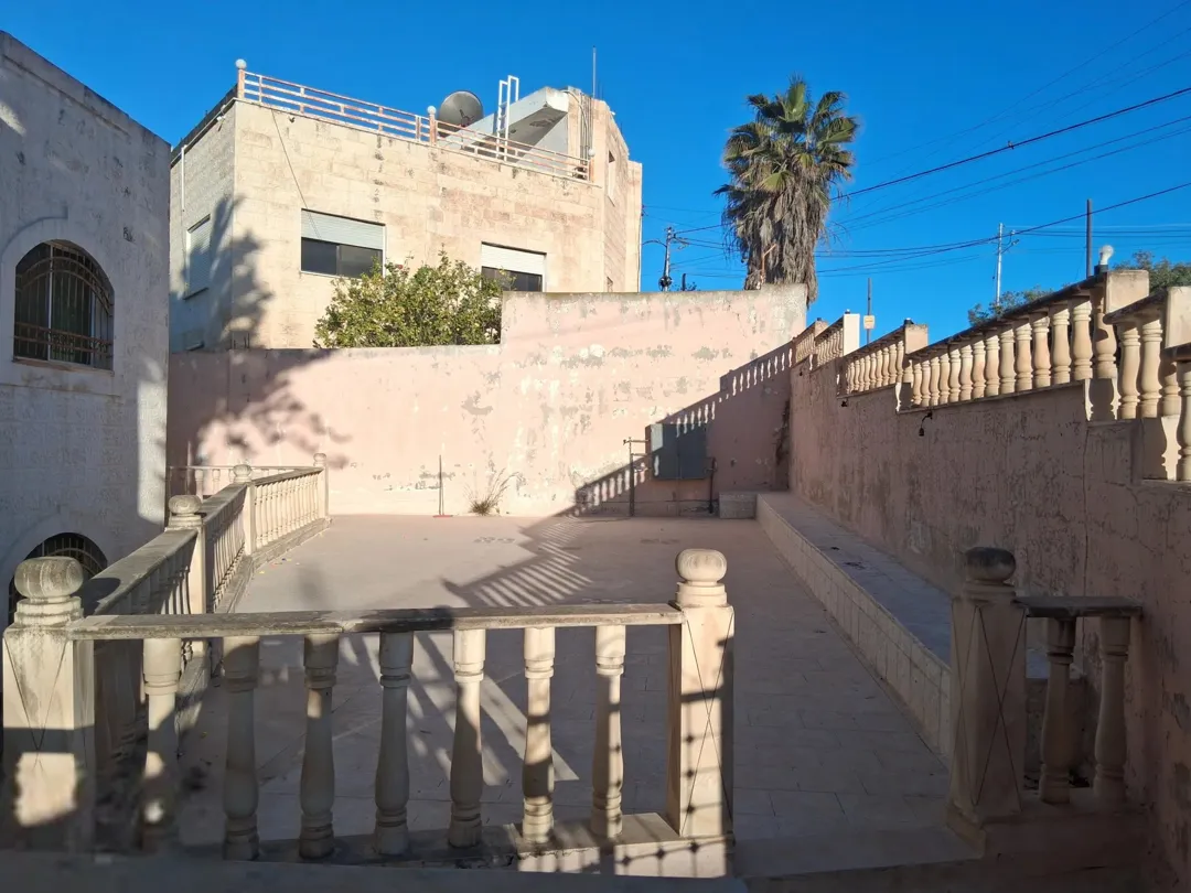 عمارة للبيع في عمان منطقة ناعور الروضة