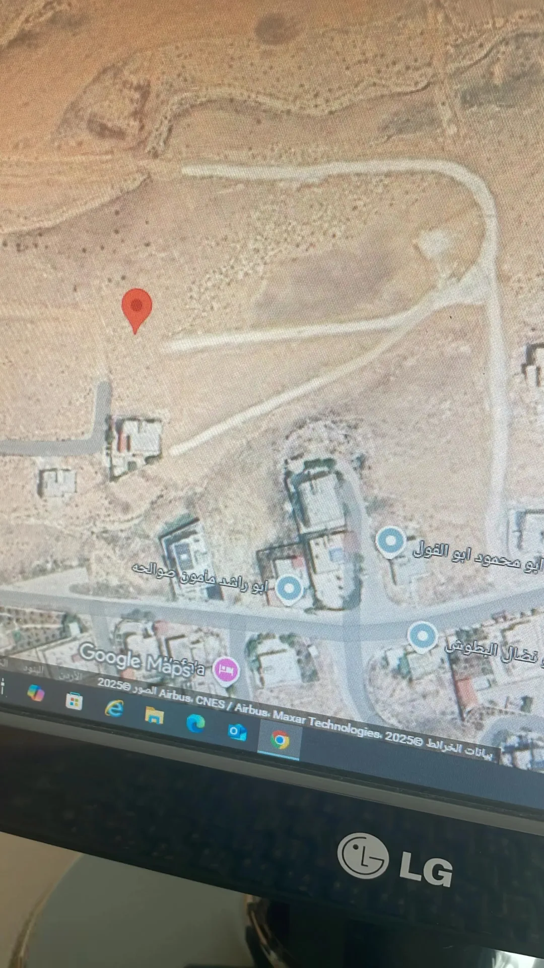 ارض اللبيع موقع مميز