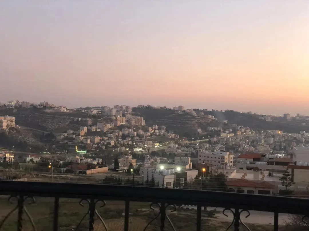 فيلا فخمة في مرج الحمام – عمان فرصة استثمارية مميزة