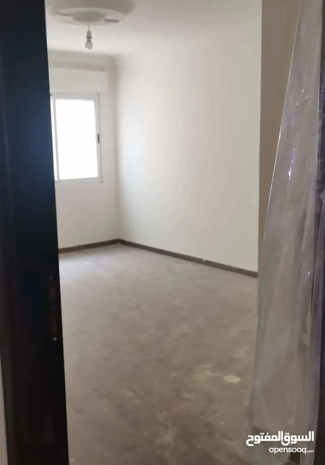 شقة سكنية جديدة كلياً ومعفاة من الرسوم
