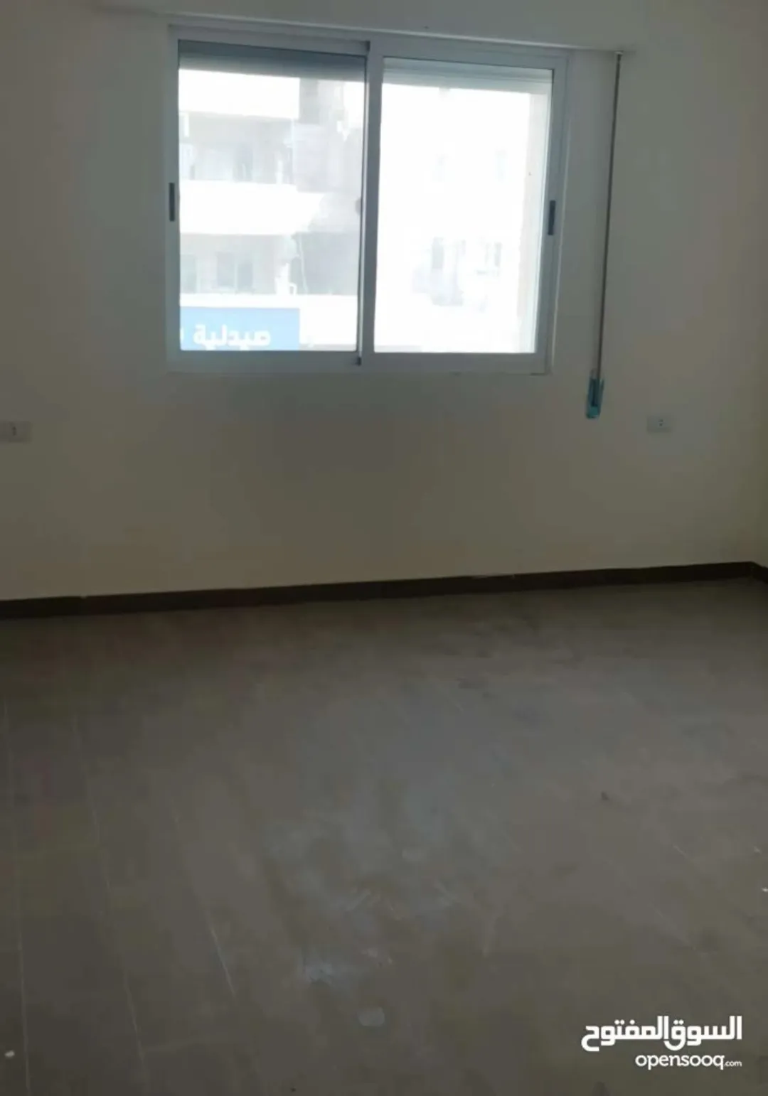 شقة سكنية جديدة كلياً ومعفاة من الرسوم