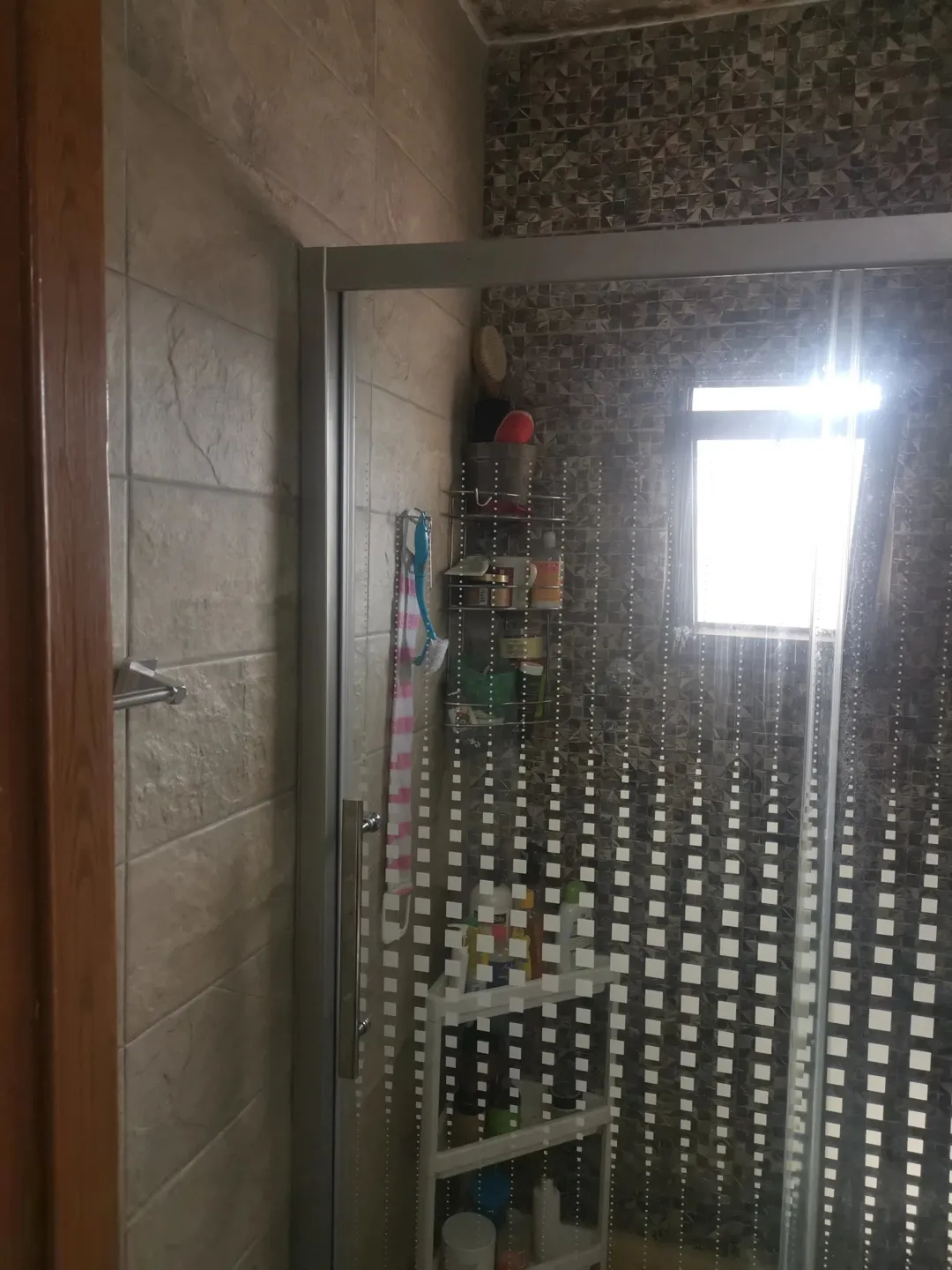 شقة رائعة للبيع في منطقة شرق البنك المركزي