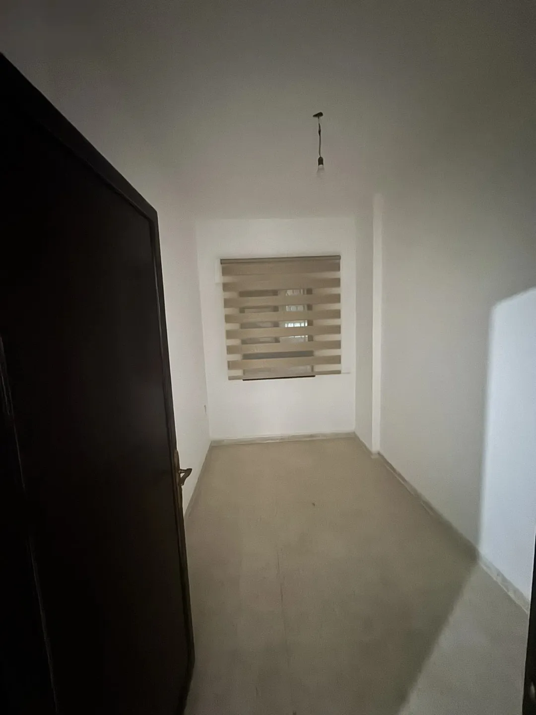 عمارة سكنية فاخرة ثلاث شقق في كل طابق