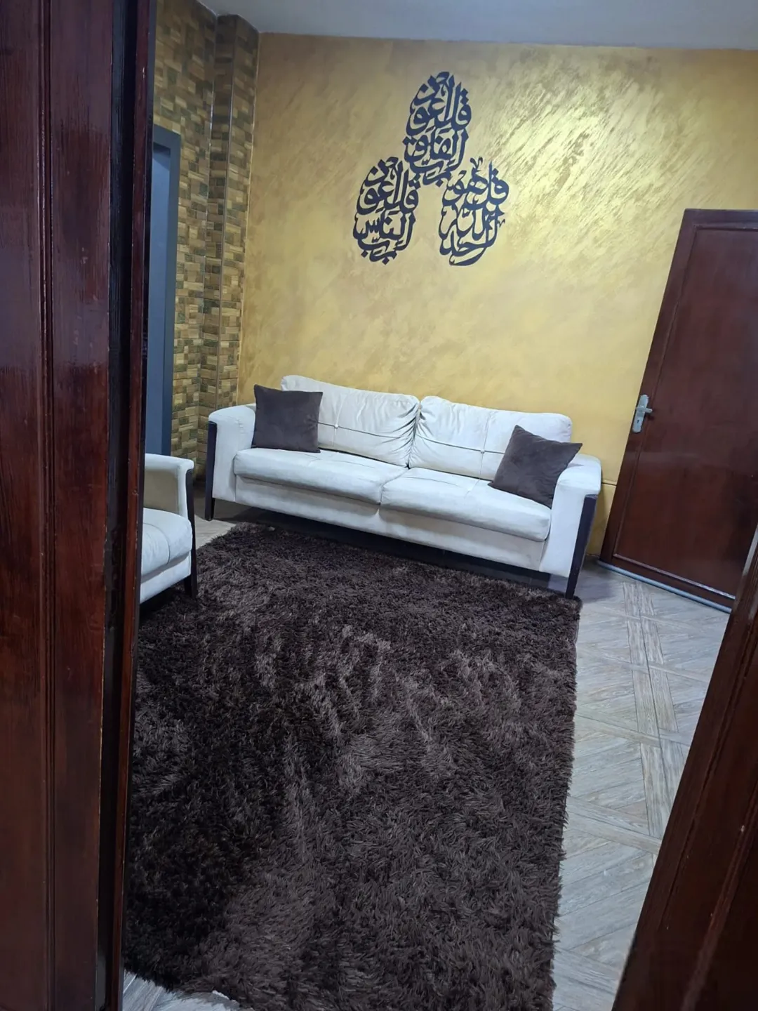 بيت مستقل طابقين في اجمل و ارقى مناطق اليادودة