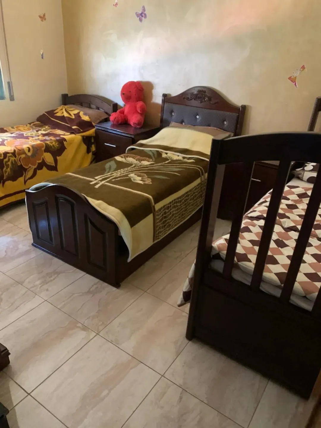 شقة مفروشة بالكامل للإيجار في طبربور بموقع حيوي | ID 901599