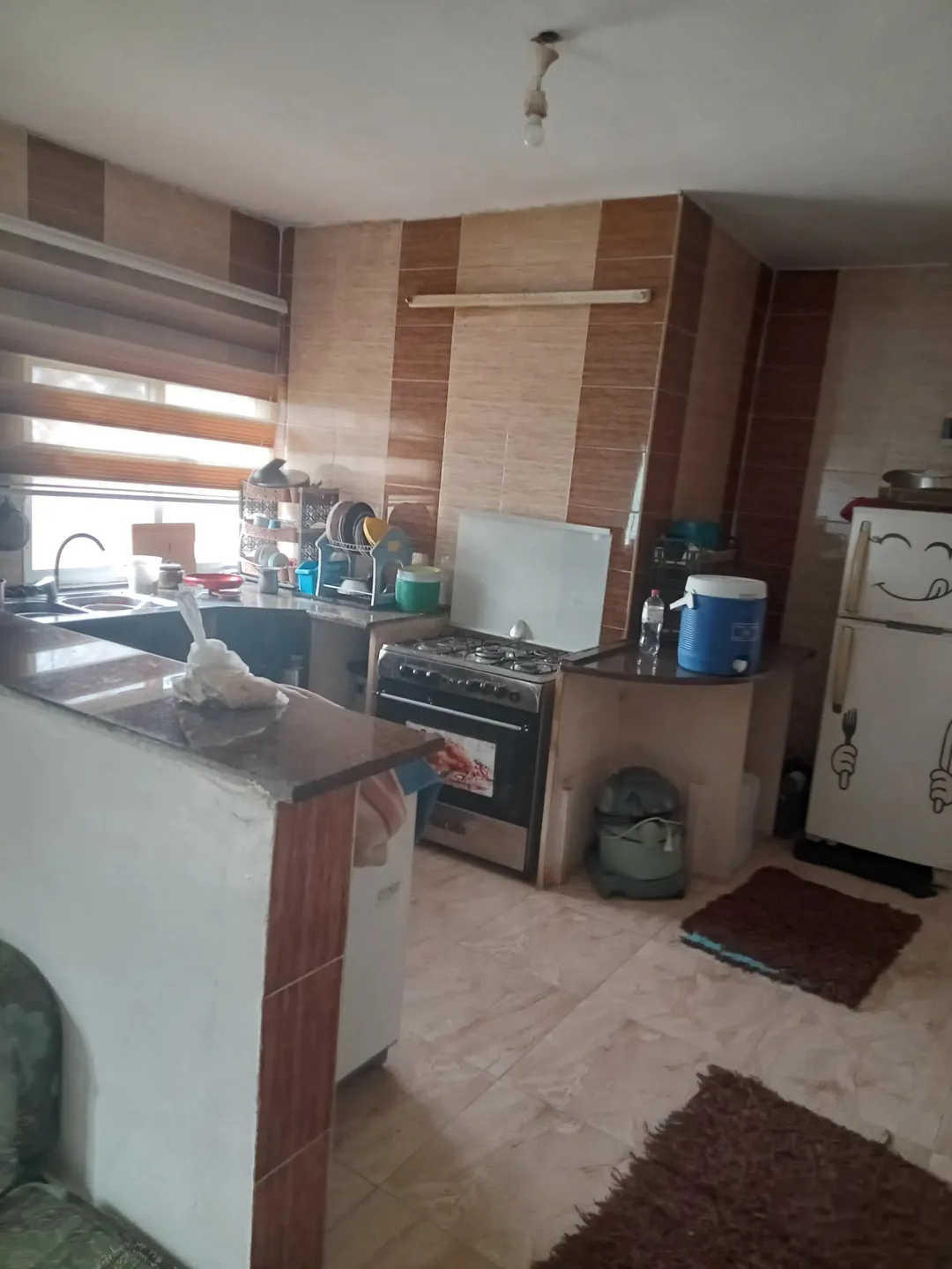 عمارة مكونة من اربع طوابق تصلح للإستثمار بسعر مغري جدا جدا جدا مباشرة