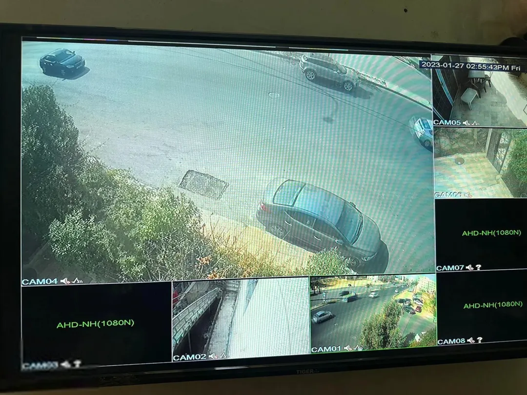 فيلا طابقية على شارع الأردن مباشرة بسعر مغري