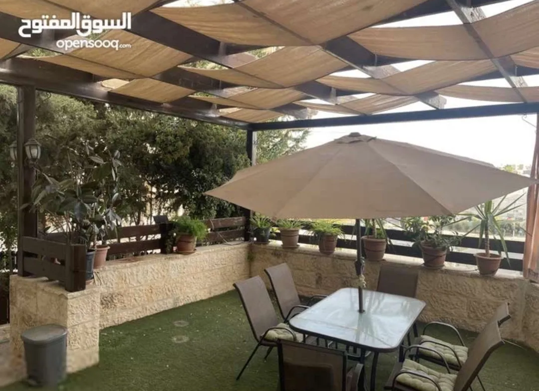 شقة فخمة مفروشة شبه فيلا مع حديقة للايجار في الشميساني – عمان الاردن | ID 697743