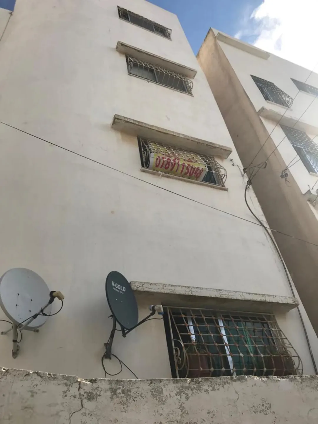 عمارة سكنية للبيع في منطقة الطيبة – جنوب عمان