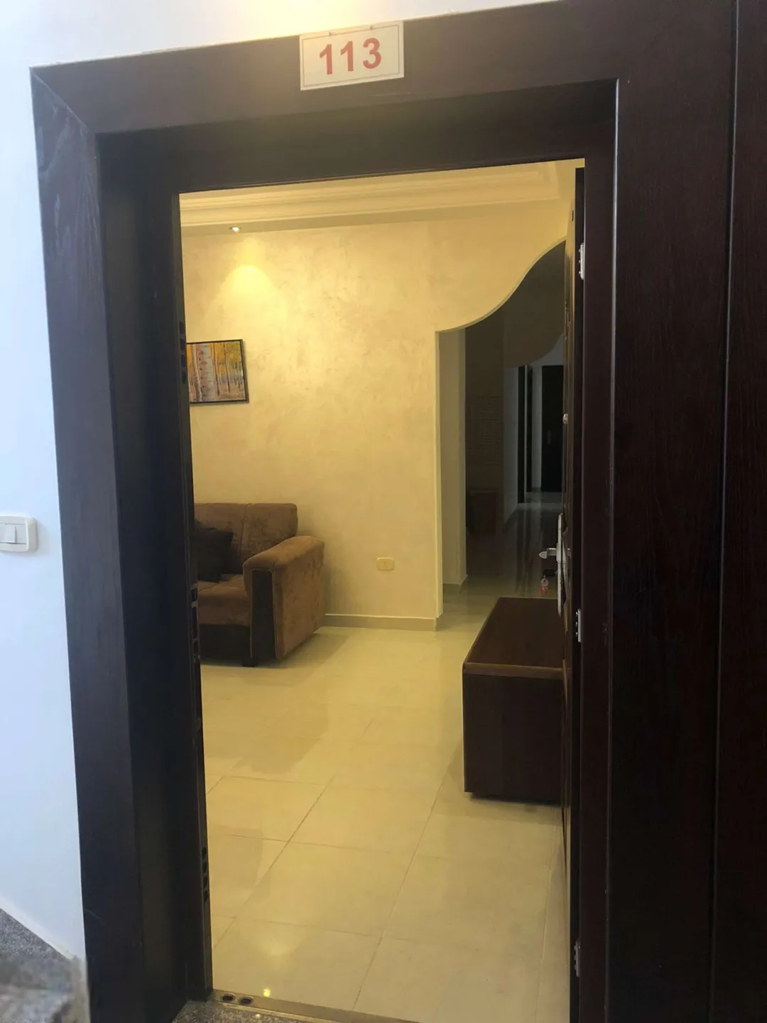 شقة مفروشة فاخرة للإيجار في عمان شارع الجامعة – عمان الاردن