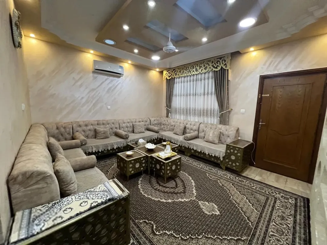 شقة ارضية للبيع – 3 غرف نوم، 106 م²، 51,000 دينار (إعلان 989606)